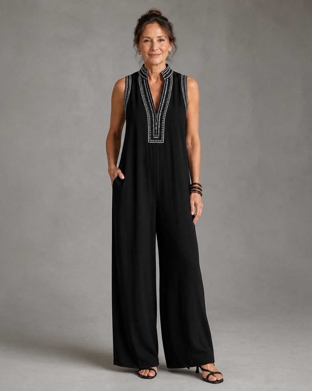 Isadora | Mono largo sin mangas de pierna ancha con cuello en V bordado