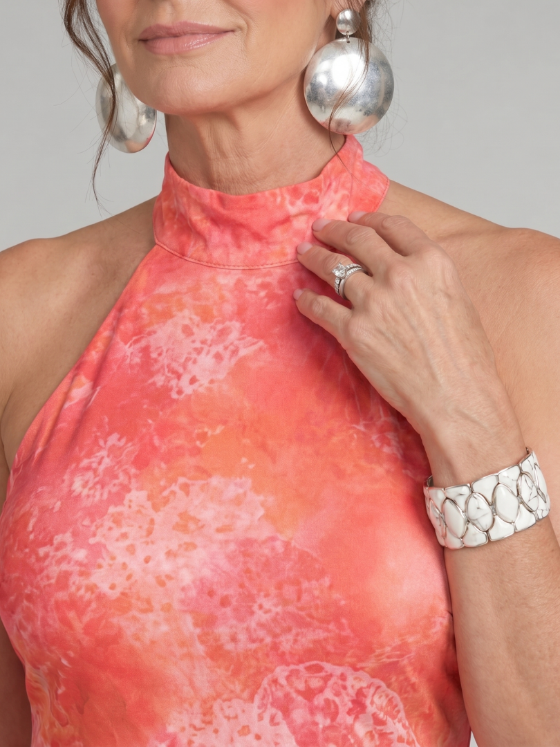 Coraline | Vestido Maxi con Patrón Impreso y Cuello Halter