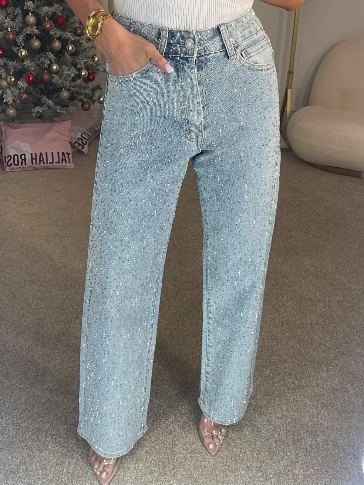 Aria | Jeans de tiro alto con detalles de pedrería