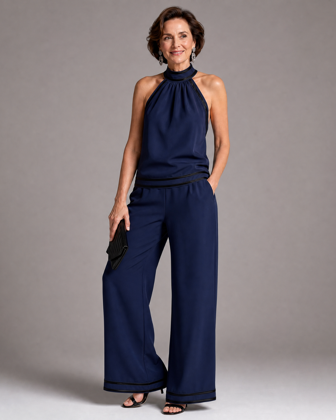 Graciela | Mono de pierna ancha con cuello halter y detalles en contraste