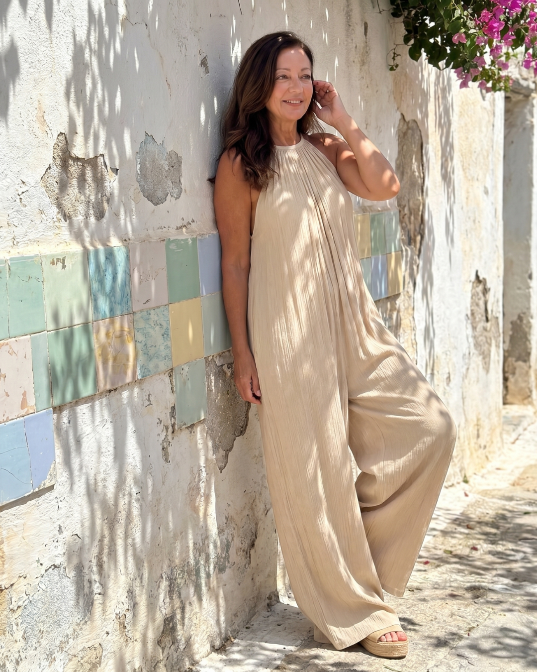 Florencia | Mono de pierna ancha con cuello halter plisado