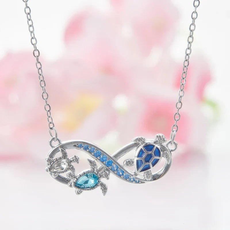 Collar de Tortuga Infinita con Cristales Brillantes