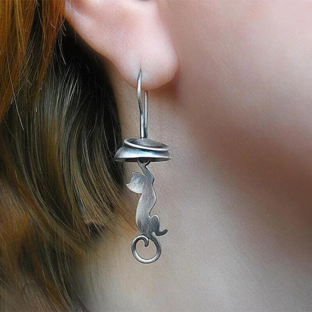 Pendientes de Péndulo de Gato Boho de Plata Esterlina