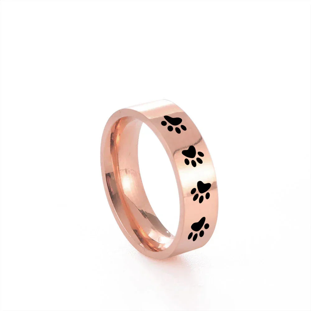 Anillo de Huella de Patas Hecho a Mano en Acero Inoxidable