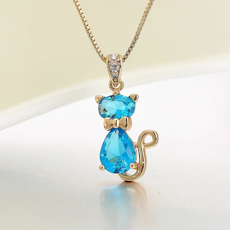 Collar con Colgante de Gato de Cristal