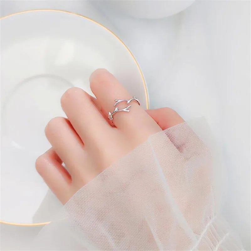 Anillo de Ramas de Plata Esterlina