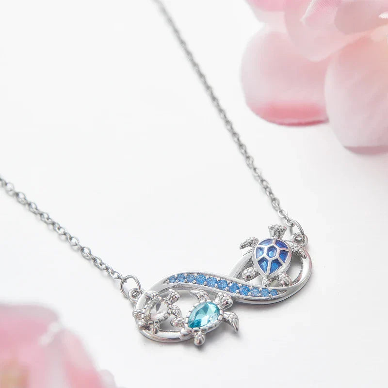 Collar de Tortuga Infinita con Cristales Brillantes