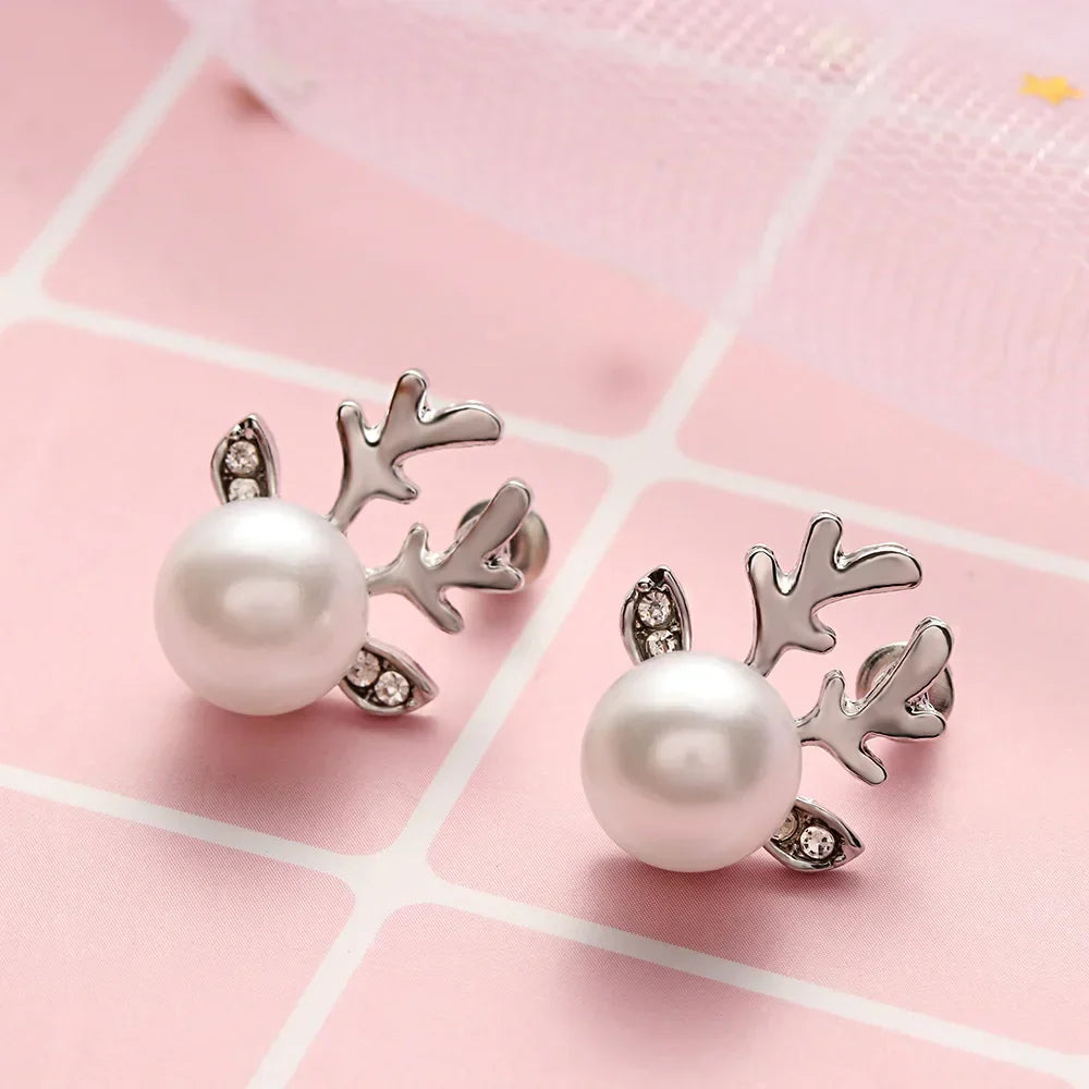Pendientes de Perlas de Reno Navideño