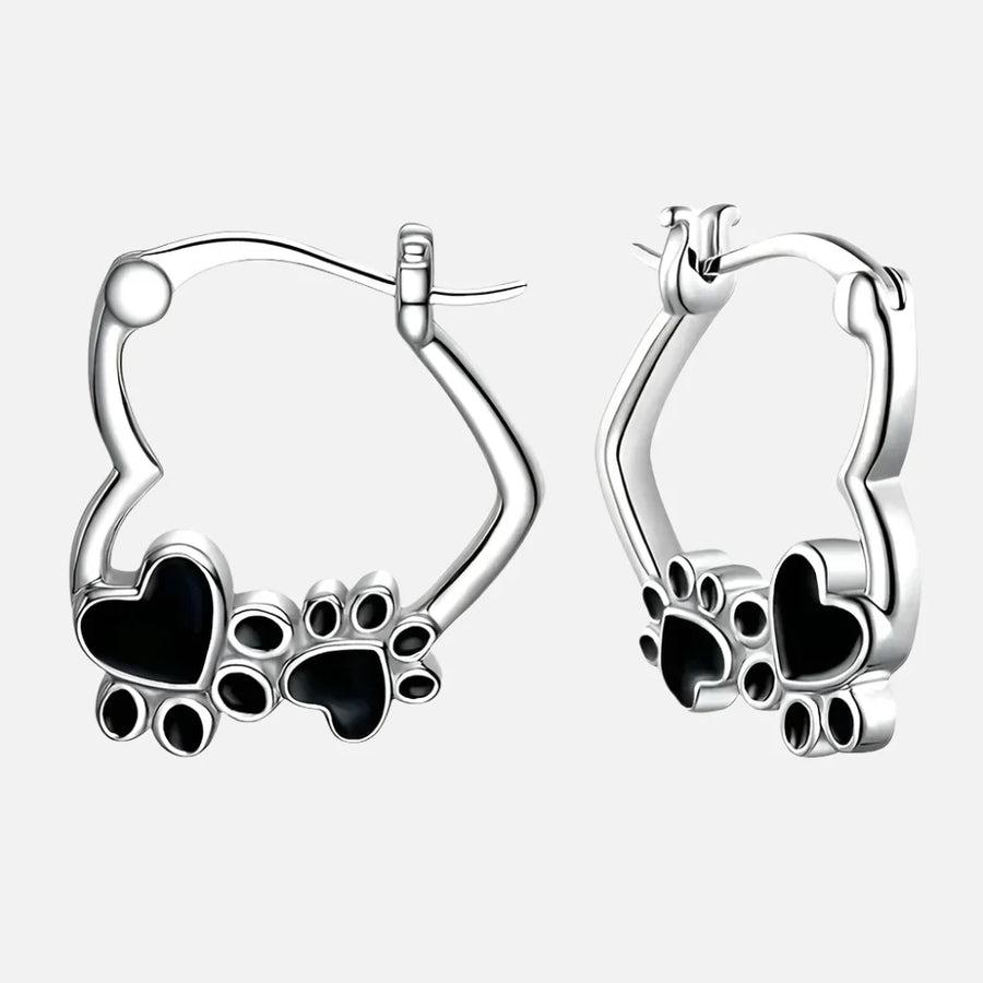 Pendientes Huggie con Huella de Corazón y Esmalte Negro