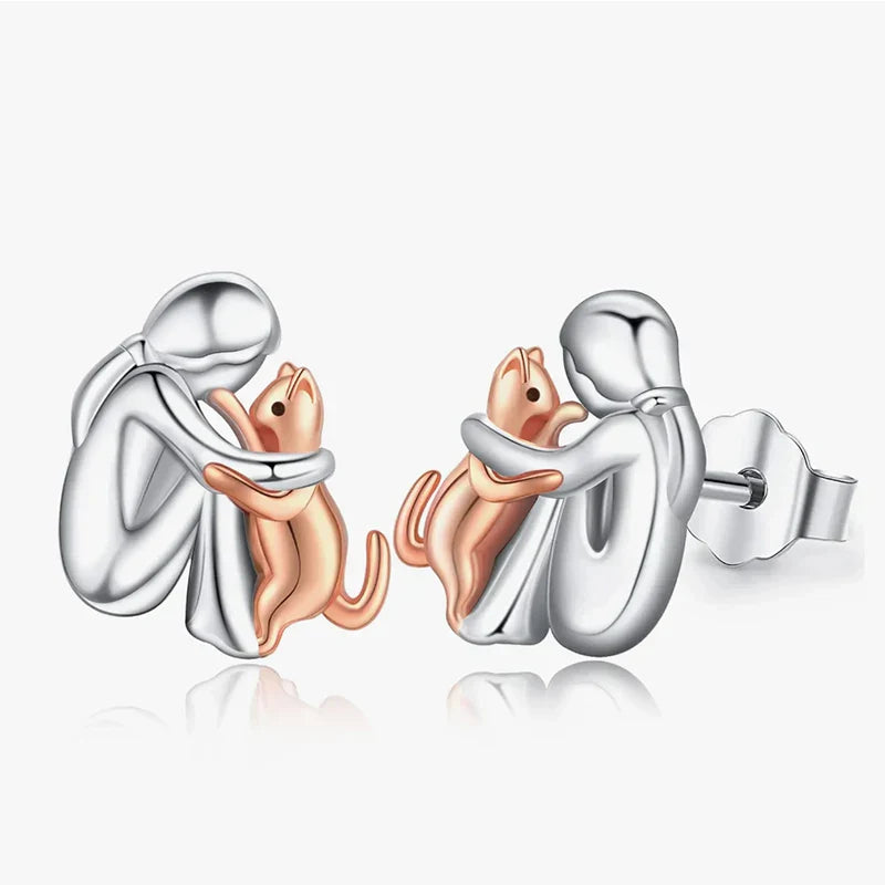 Pendientes de Gato Abrazando en Dos Tonos de Plata y Oro