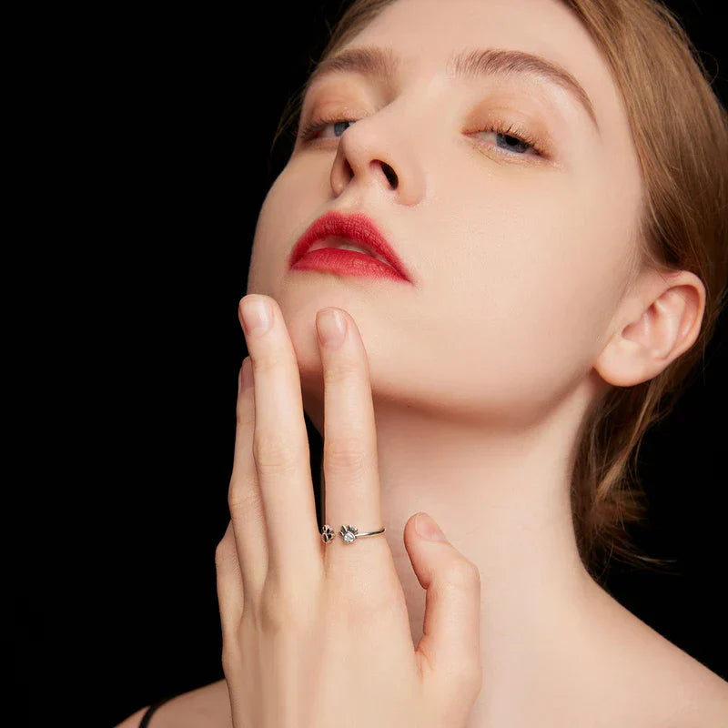 Anillo de Huella de Paw de Plata de Ley 925 – Ajustable con Circonia y Esmalte