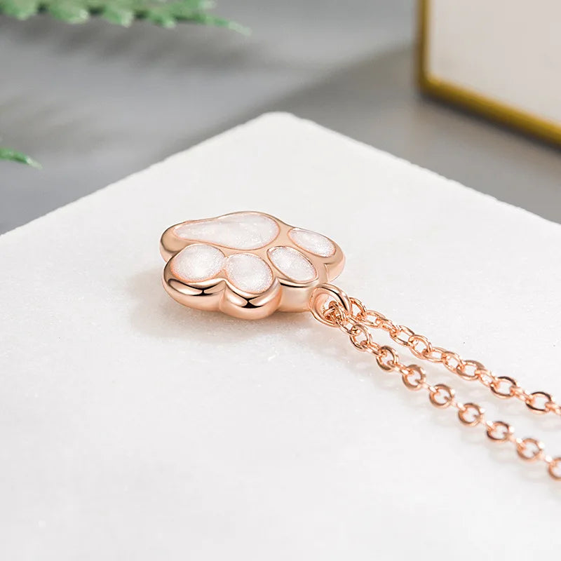 Collar con Encanto de Huella
