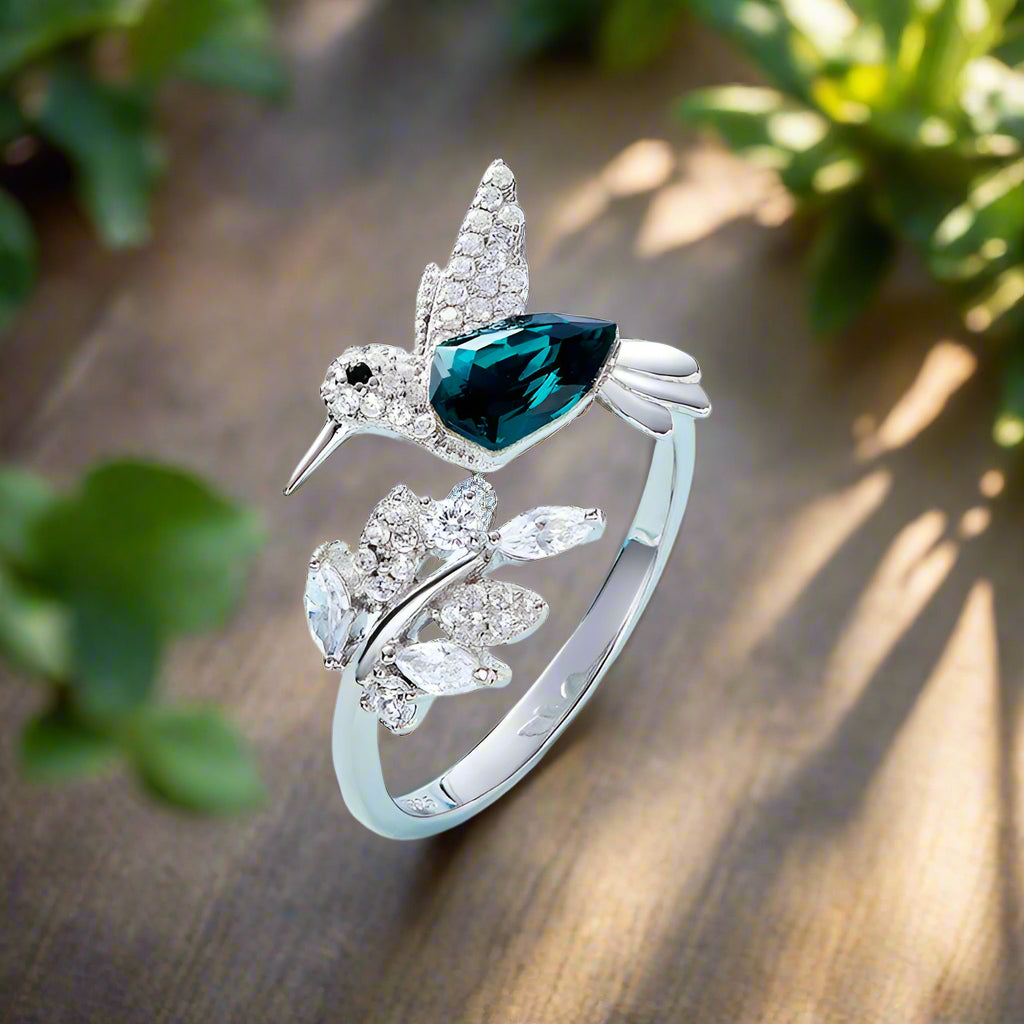 Anillo Ajustable de Colibrí Brillante con Diamante de Strass