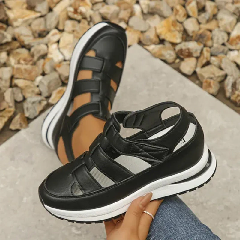 Elena | Sandalias con velcro y puntera cerrada