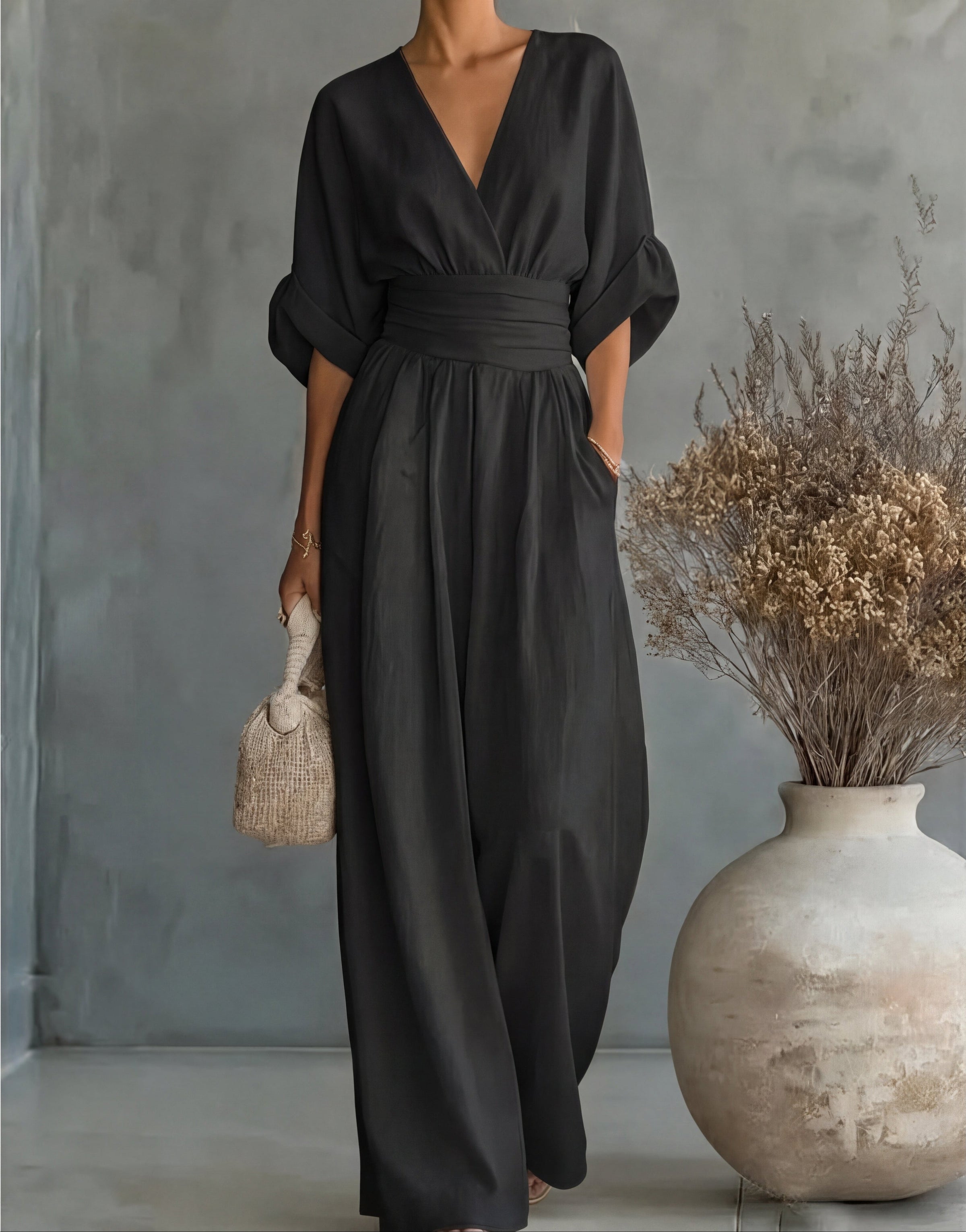 Daniela - Mono elegante de escote en V y pierna ancha