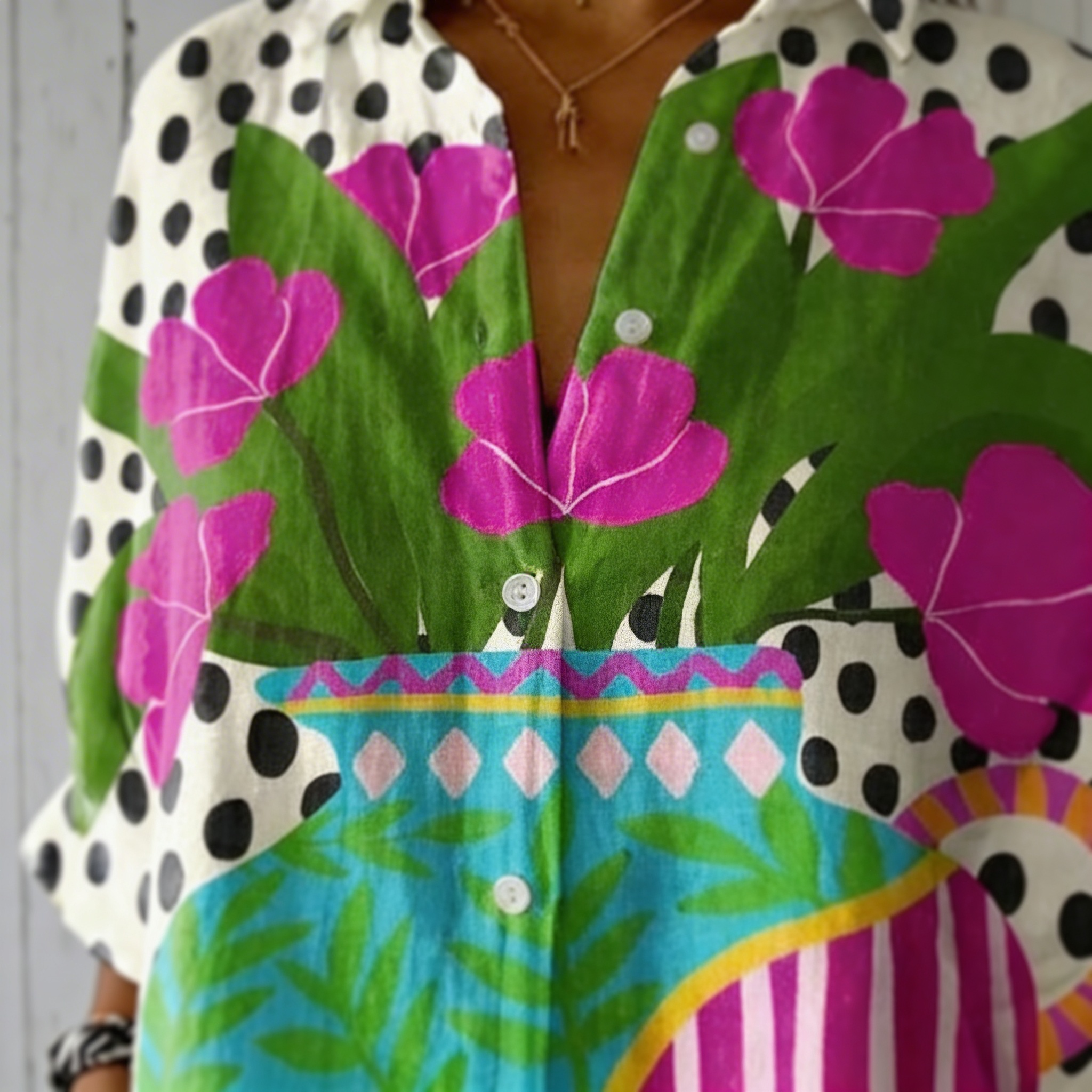 Lorne | Blusa con florero floreciente