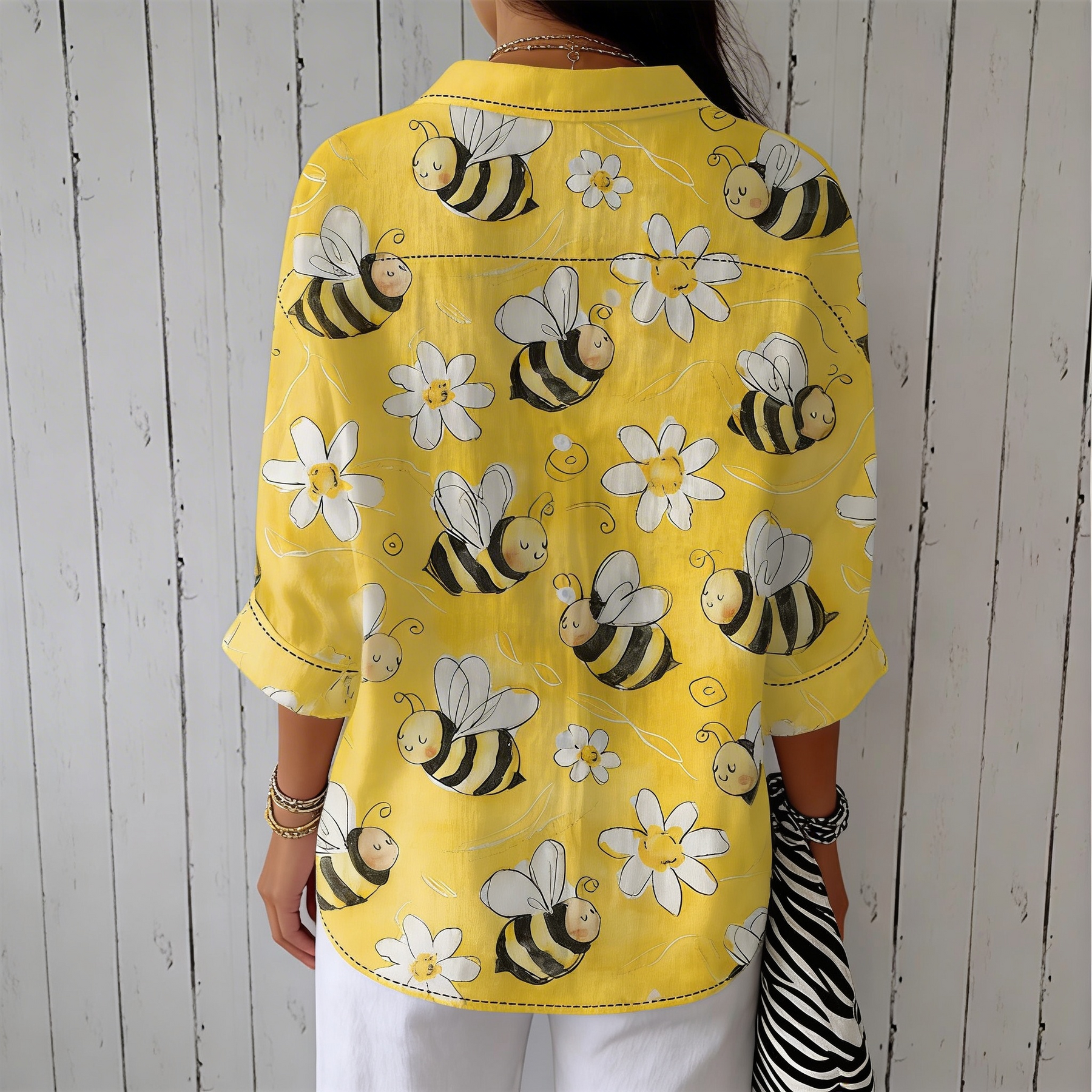 Franka | Blusa con estampado de abejas