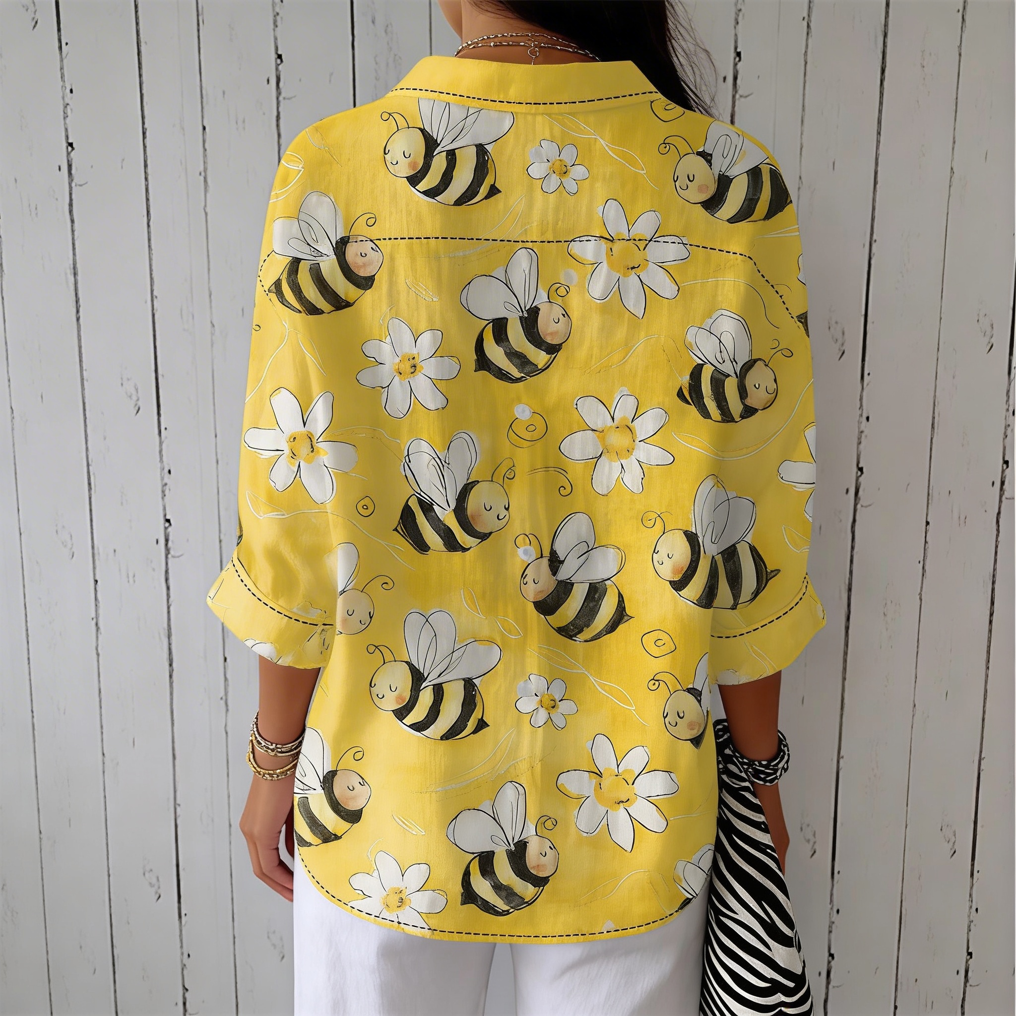 Franka | Blusa con estampado de abejas