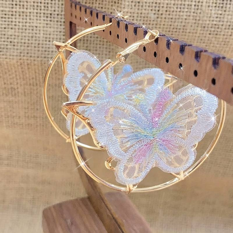 Pendientes de aro de mariposa blanca vintage