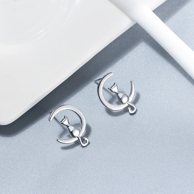 Pendientes de Gato de Plata Esterlina con Diseño de Luna