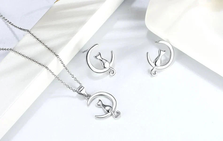 Pendientes de Gato de Plata Esterlina con Diseño de Luna