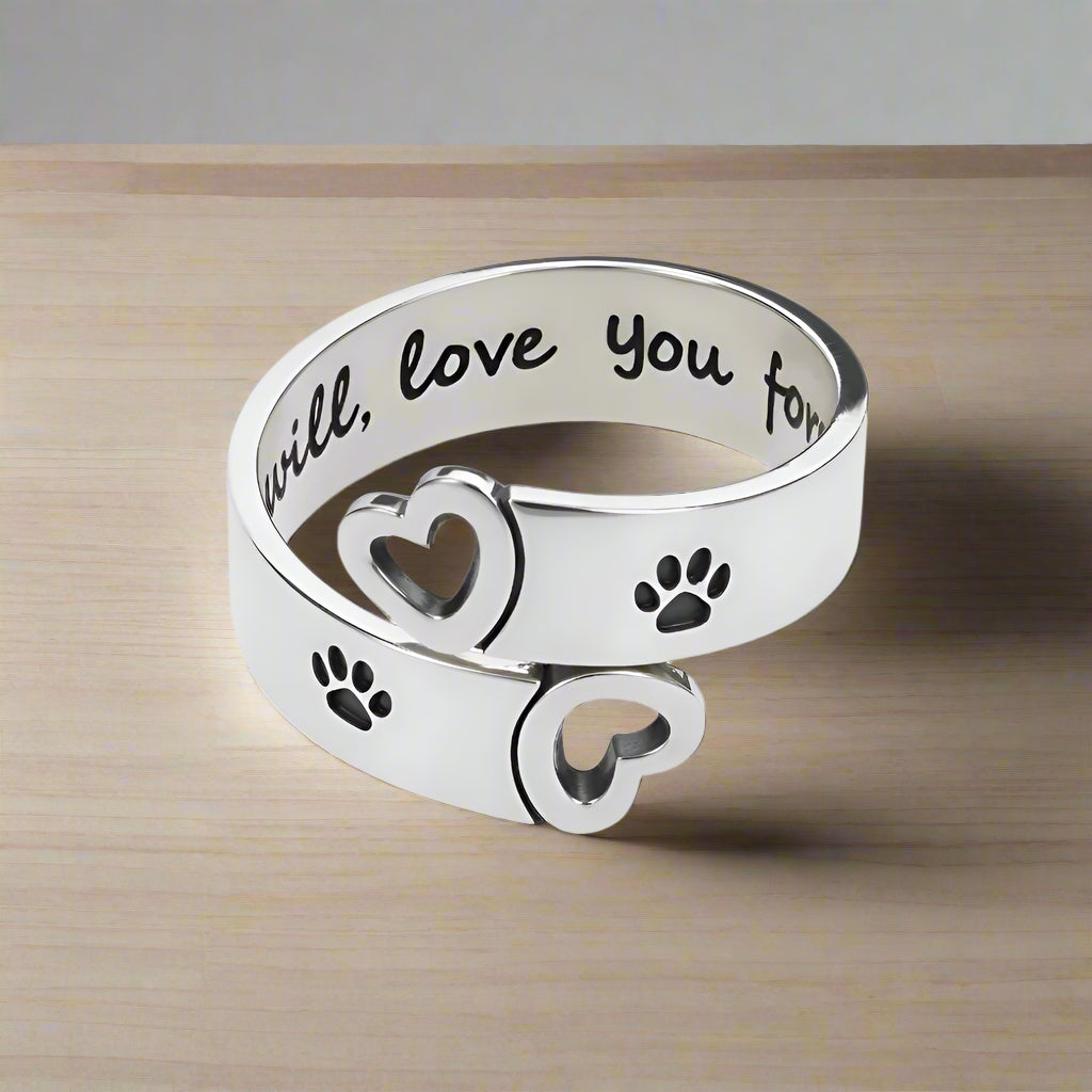 Anillo Ajustable con Huella de Patas y Corazón – Acero Inoxidable