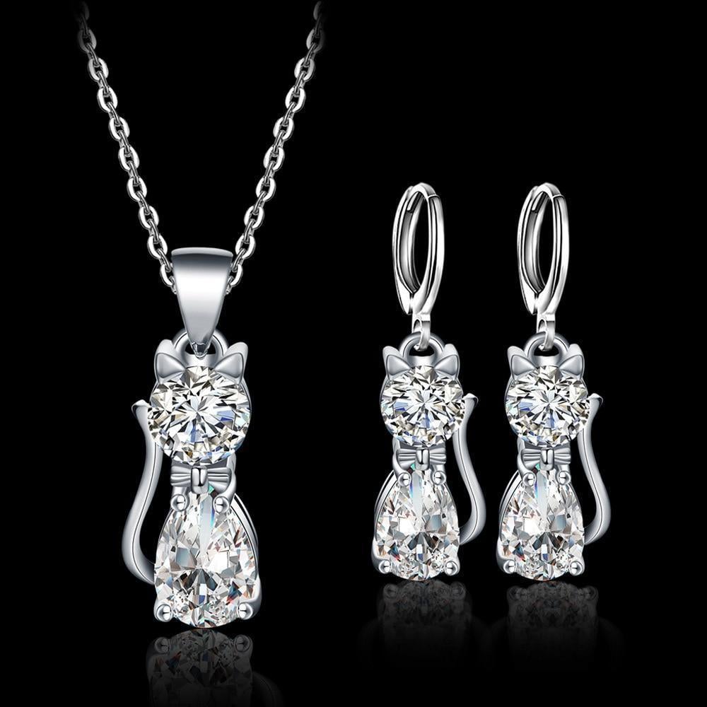 Set de Collar + Pendientes Gatos Felices en Plata de Ley y Circonio Blanco Pulido