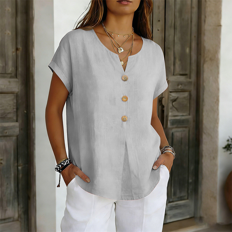 Valentina | Camiseta mujer escote en V con botones decorativos