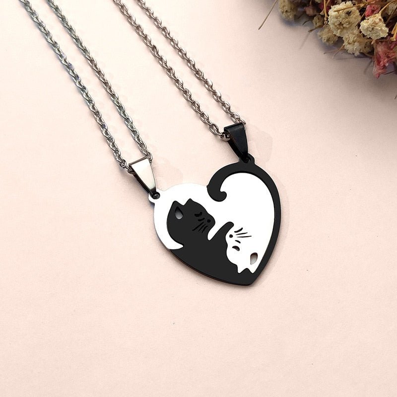 Collar de amor de gato blanco y negro Ying Yang
